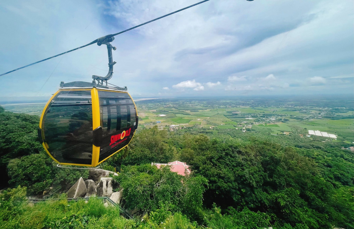 西寧一日遊|高台教聖廟 × 巴登山靈修與自然之旅
