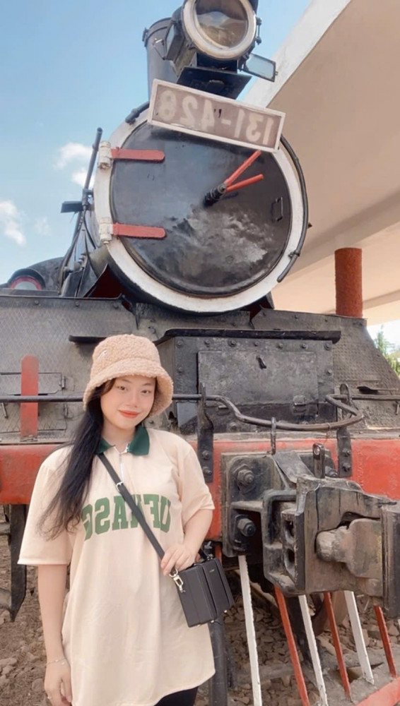 峴港美女騎士,帥哥導遊-來趣玩旅遊