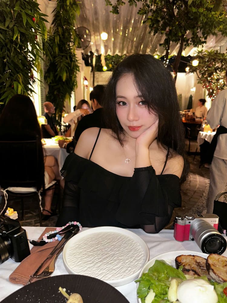 胡志明美女騎士,帥哥導遊-來趣玩旅遊