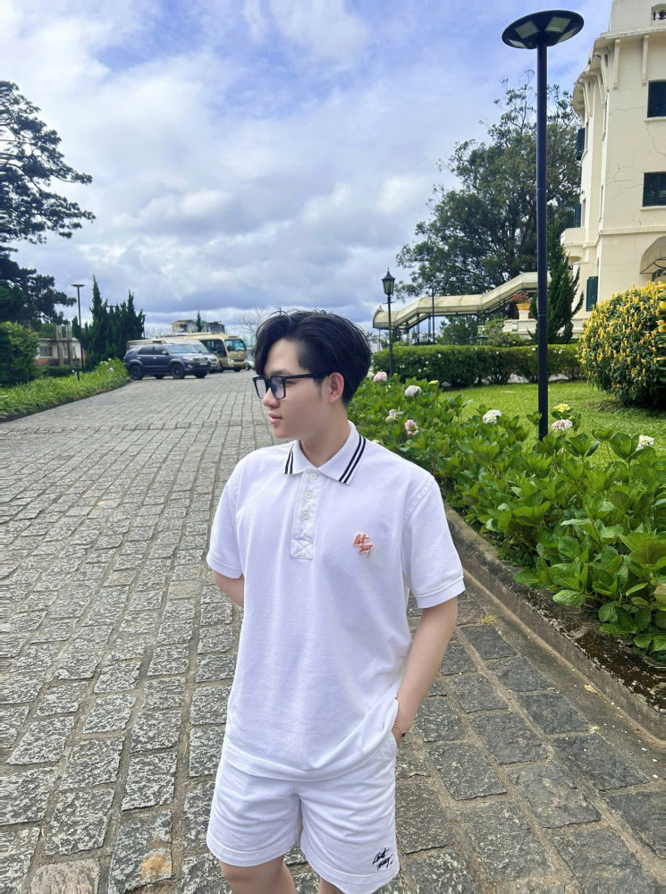 胡志明美女騎士,帥哥導遊-來趣玩旅遊