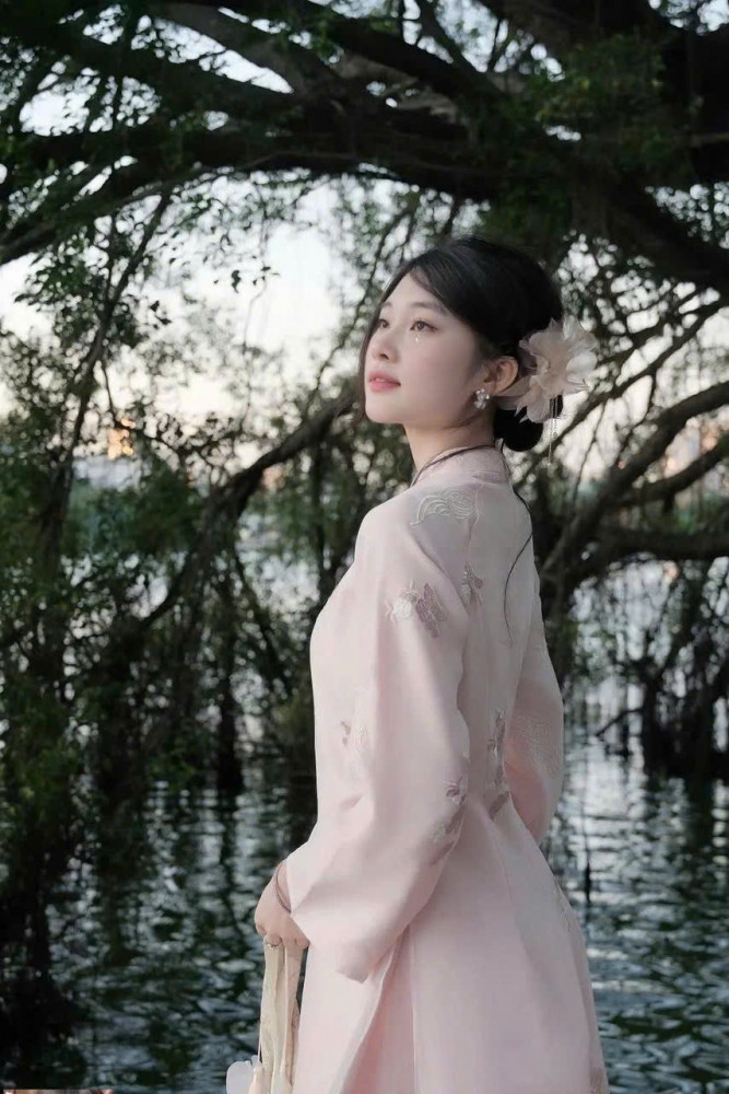 河內美女騎士,帥哥導遊-來趣玩旅遊
