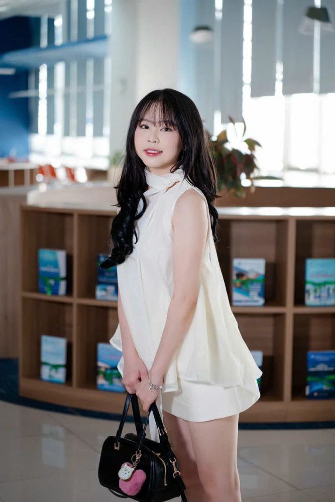 胡志明美女騎士,帥哥導遊-來趣玩旅遊