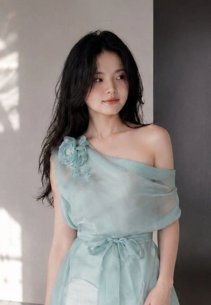 胡志明美女騎士,帥哥導遊-來趣玩旅遊