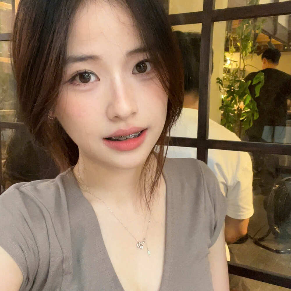 胡志明美女騎士,帥哥導遊-來趣玩旅遊