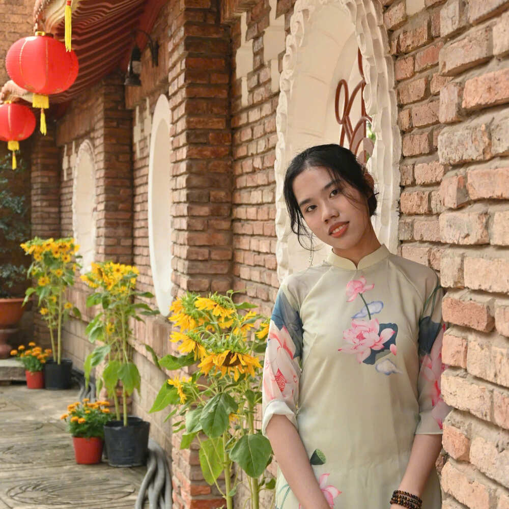 胡志明美女騎士,帥哥導遊-來趣玩旅遊