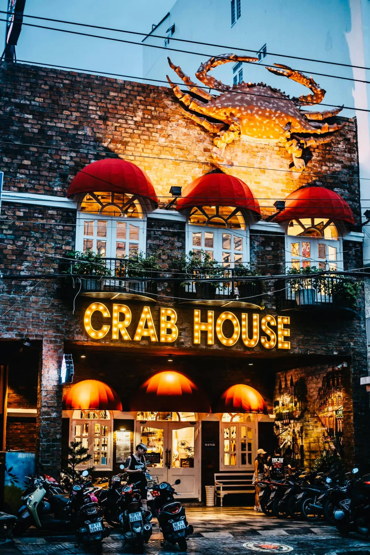 富國島蟹屋海鮮餐廳 (Crab House Phú Quốc) - [楊東鎮中心]