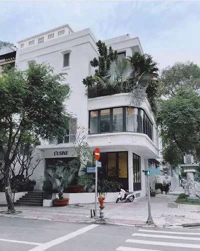 L'Usine 黎聖宗店