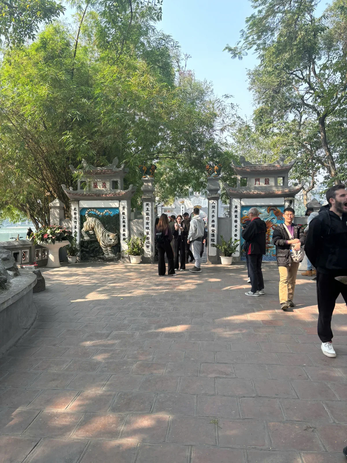 玉山祠(Đền Ngọc Sơn)