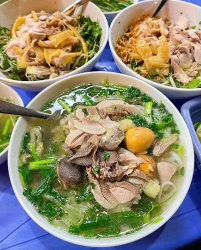 月姐雞肉河粉(Phở Gà Nguyệt)