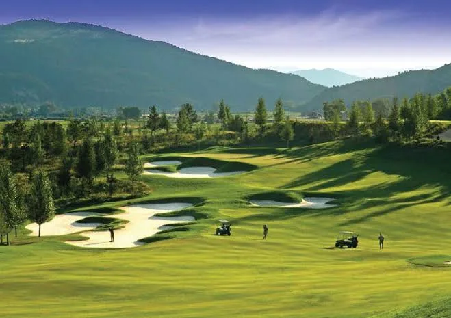 絲路東潮高爾夫鄉村俱樂部 (Silk Path Dong Trieu Golf & Country Club)