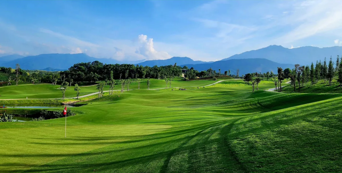 沙巴大高爾夫球場 (Sapa Grand Golf Course)