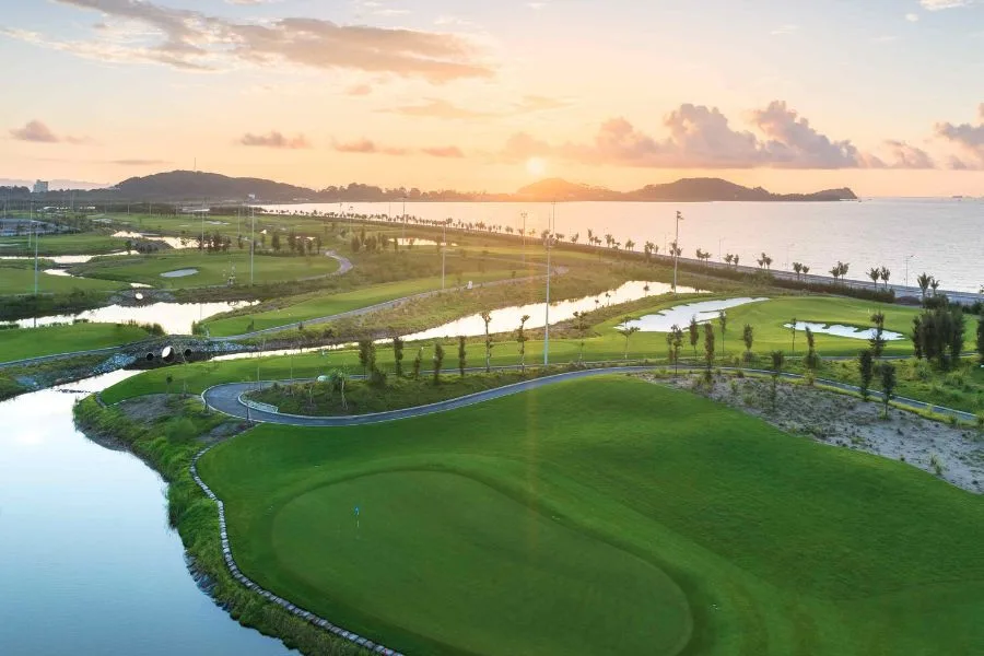 玉米山高爾夫度假村 (Corn Hill Golf & Resort)