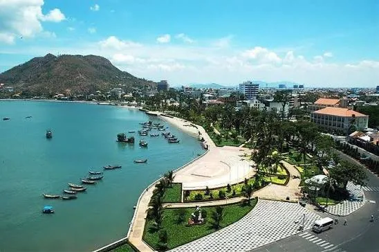 前灘公園 (Cong vien Bai Truoc)